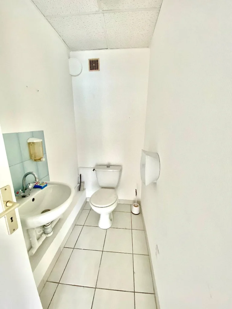 Local commercial de 40 m², photo 6 sur 6