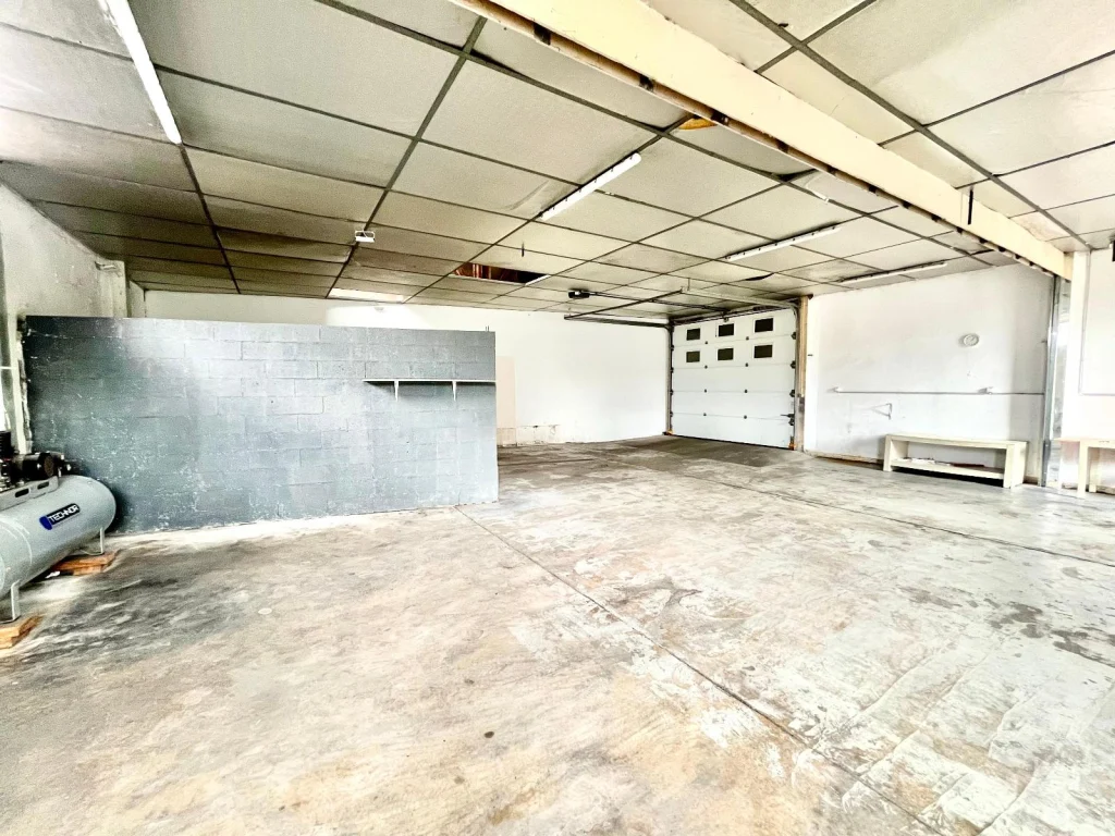 Local commercial de 130 m², photo 6 sur 8