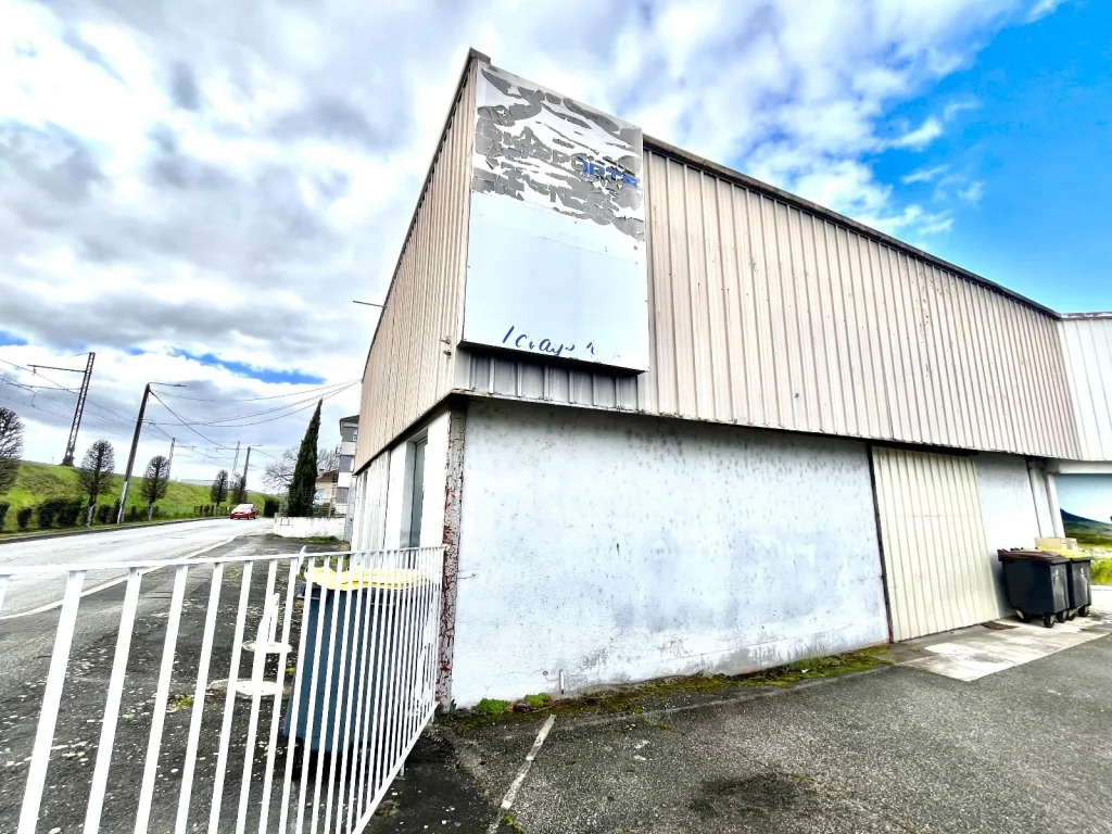 Local commercial de 130 m², photo 3 sur 8