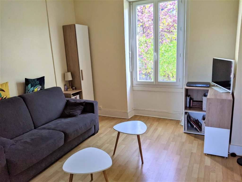 Immeuble de 108 m², photo 3 sur 10