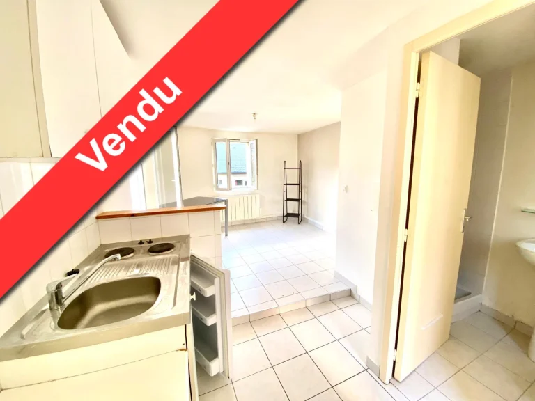 Appartement 1 pièce à Brive-la-Gaillarde